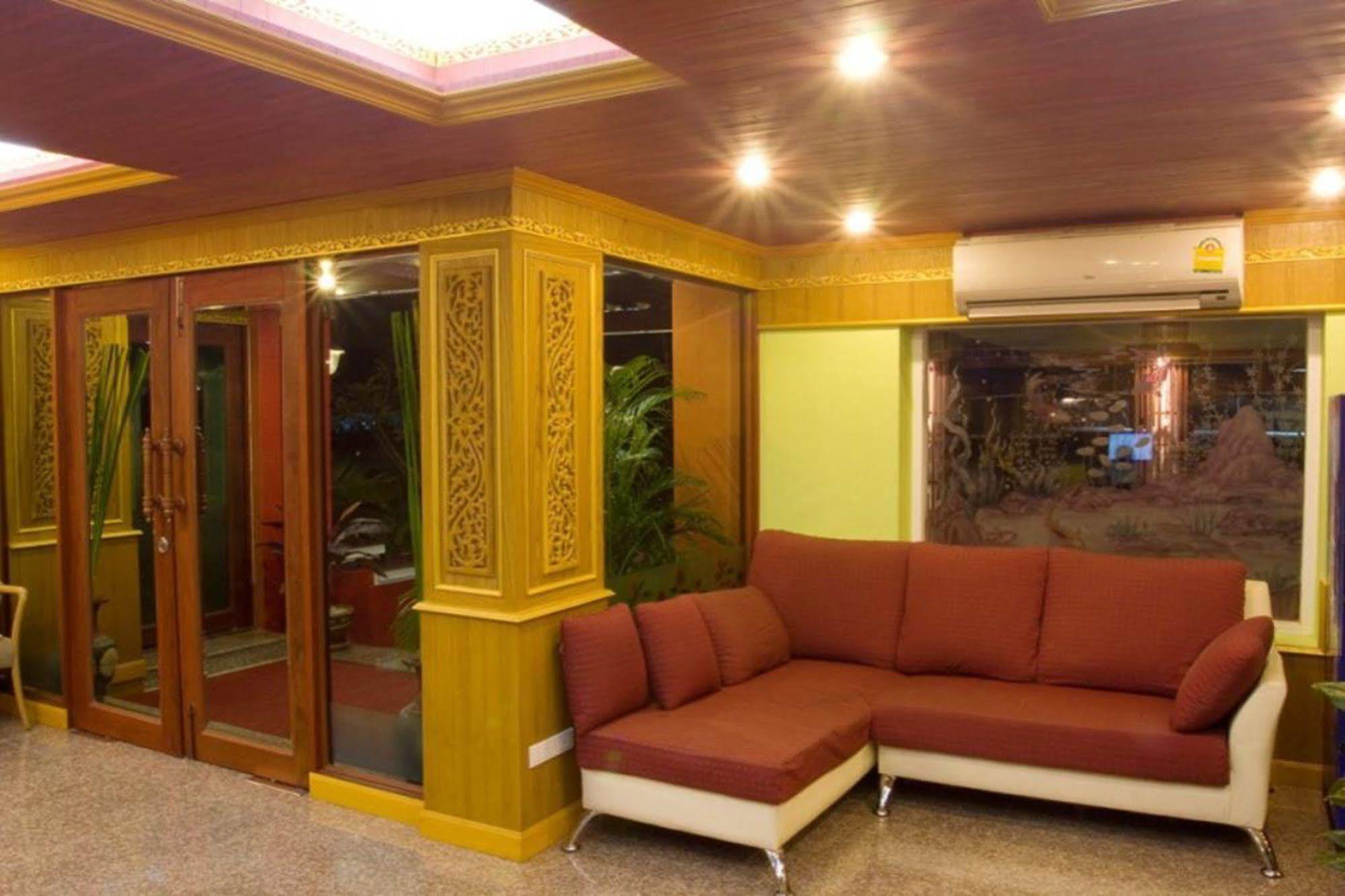 OYO 280 Thai Garden Resort Bangkok Exterior foto