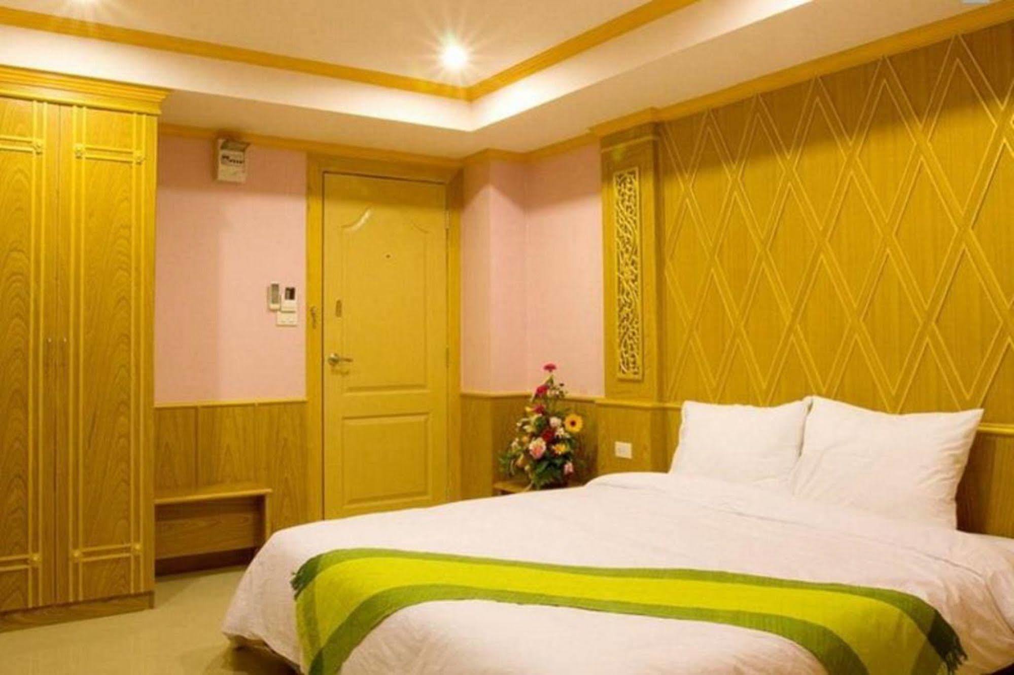 OYO 280 Thai Garden Resort Bangkok Exterior foto