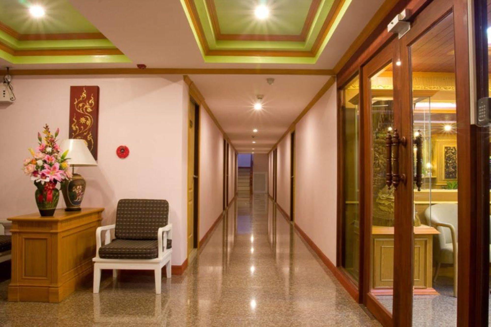 OYO 280 Thai Garden Resort Bangkok Exterior foto